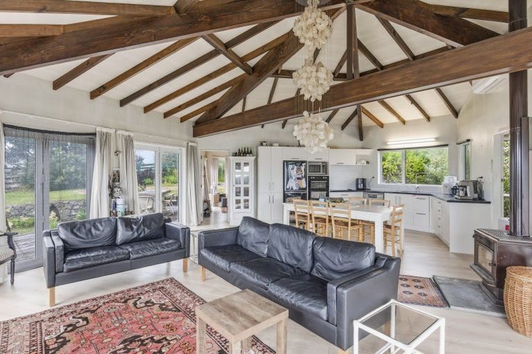 Photo of property in 9 Waiheke Street, Waikanae Beach, Waikanae, 5036