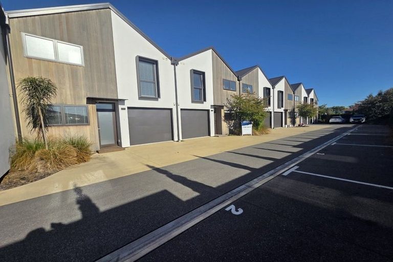 Photo of property in 3/9 Edgeware Road, St Albans, Christchurch, 8014
