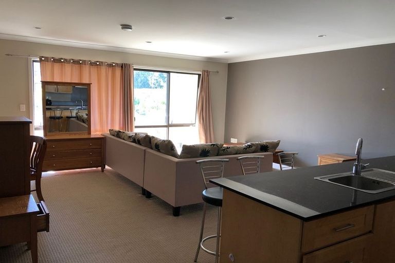 Photo of property in 8/132 Stancombe Road, Flat Bush, Auckland, 2016