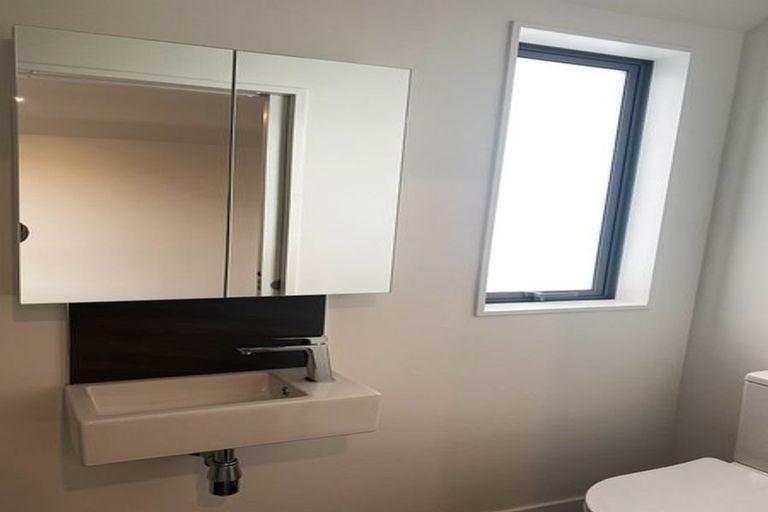 Photo of property in 1/130 Richmond Street, Petone, Lower Hutt, 5012