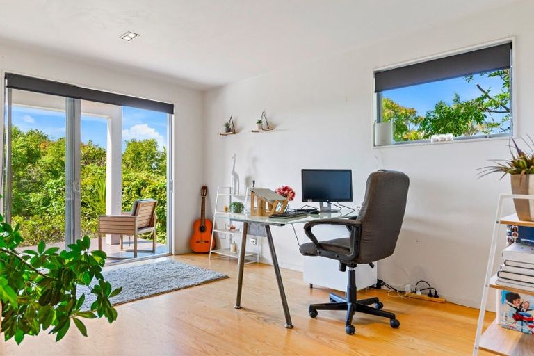 Photo of property in 12 Salem Place, Torbay, Auckland, 0630