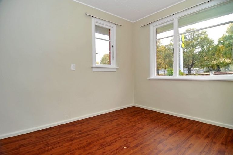 Photo of property in 413 Kaikorai Valley Road, Bradford, Dunedin, 9011