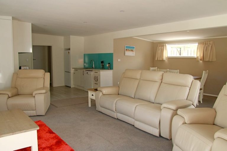 Photo of property in 10 Seaview Road, Herbertville, Dannevirke, 4970