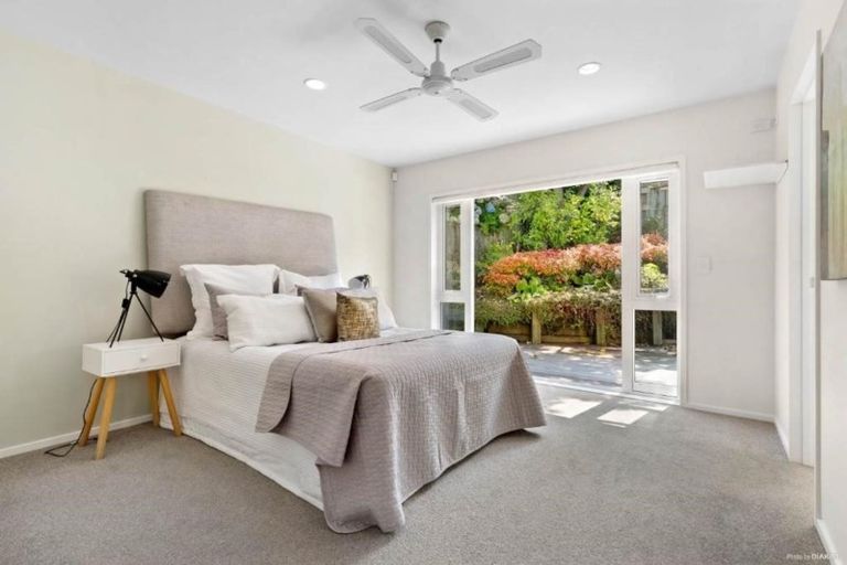 Photo of property in 1/1 Jeanette Place, Mairangi Bay, Auckland, 0630