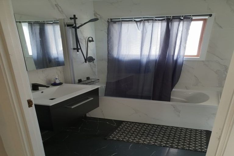 Photo of property in 5/31 Blease Street, New Lynn, Auckland, 0600