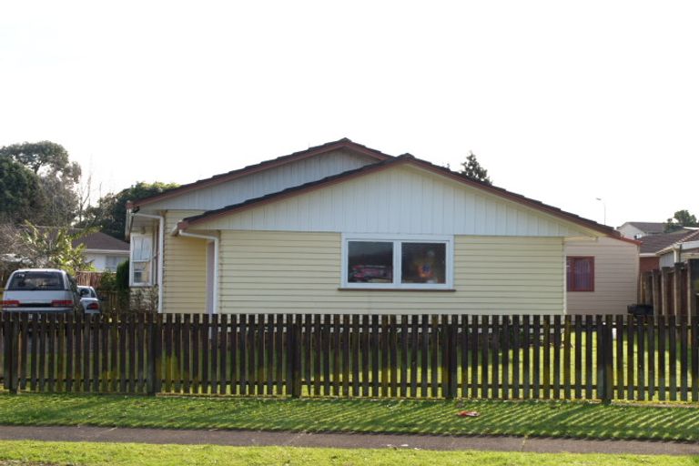Photo of property in 22 Kivell Close, Mangere East, Auckland, 2024