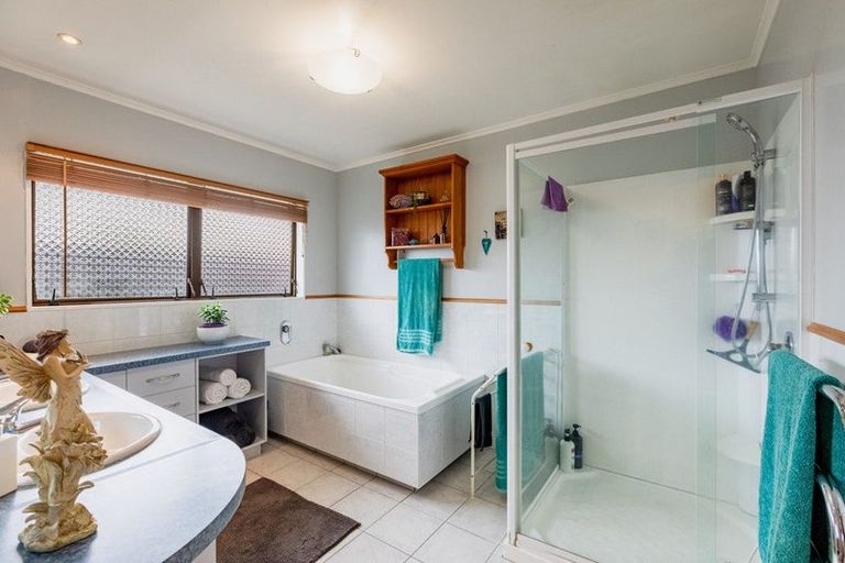 Photo of property in 22 Otatara Road, Taradale, Napier, 4112