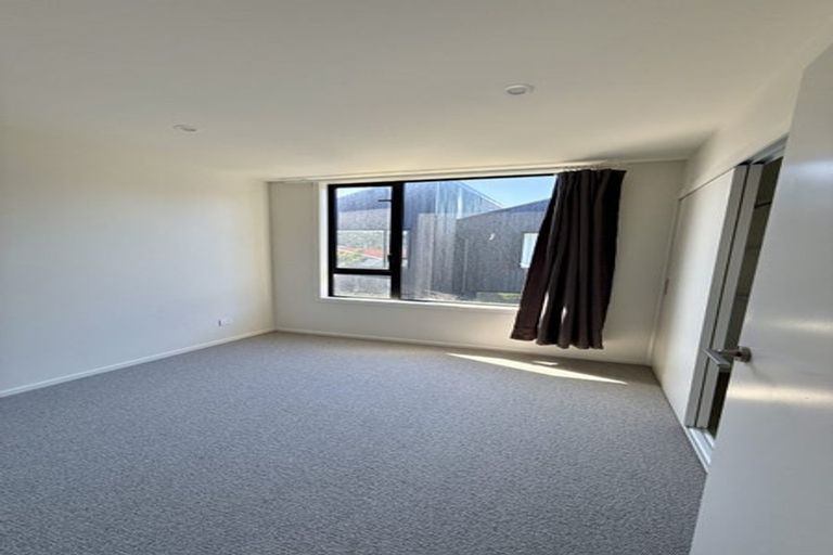 Photo of property in 15d Cuba Street, Petone, Lower Hutt, 5012