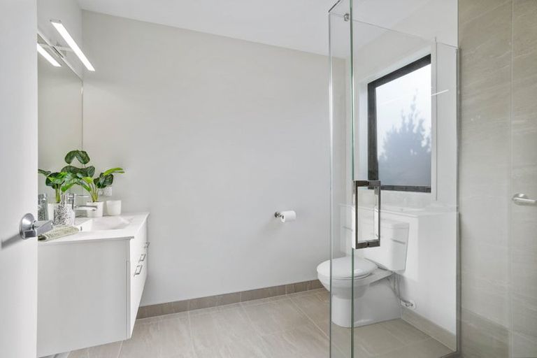 Photo of property in 6 Ian Hopper Way, Pauanui, 3579