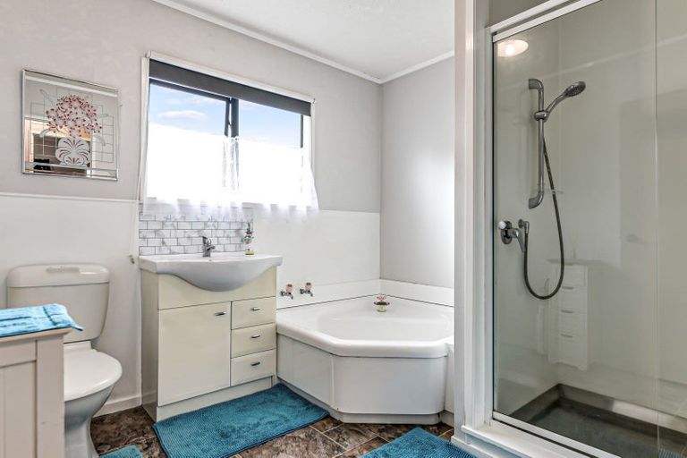 Photo of property in 80 Kahikatea Drive, Melville, Hamilton, 3206