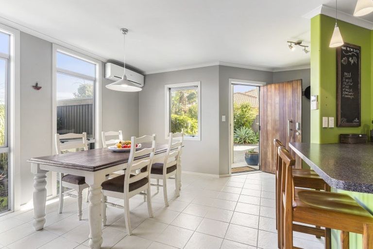Photo of property in 12 Paua Cove, Papamoa Beach, Papamoa, 3118