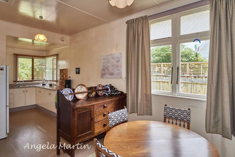 Photo of property in 46 Dahlia Street, Palmerston North, 4410