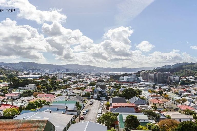 Photo of property in Mccallister Heights, 4/381 Adelaide Road, Newtown, Wellington, 6021