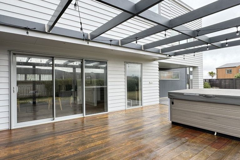 Photo of property in 68 Woodridge Drive, Woodridge, Wellington, 6037