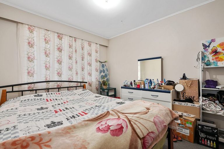 Photo of property in 73 Wai-iti Crescent, Woburn, Lower Hutt, 5010