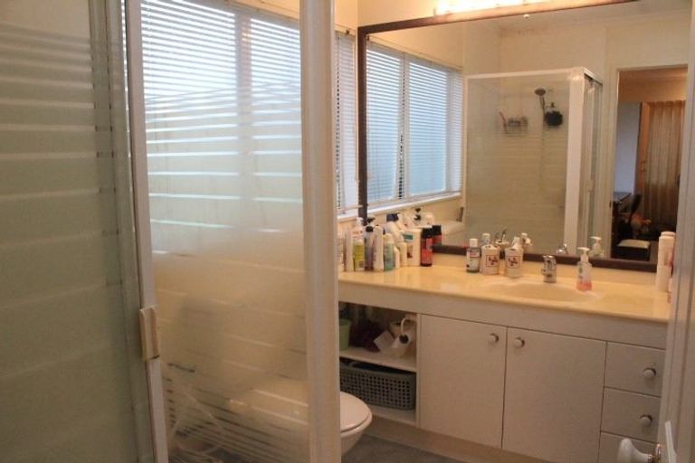 Photo of property in 2/5 Belgate Place, Somerville, Auckland, 2014