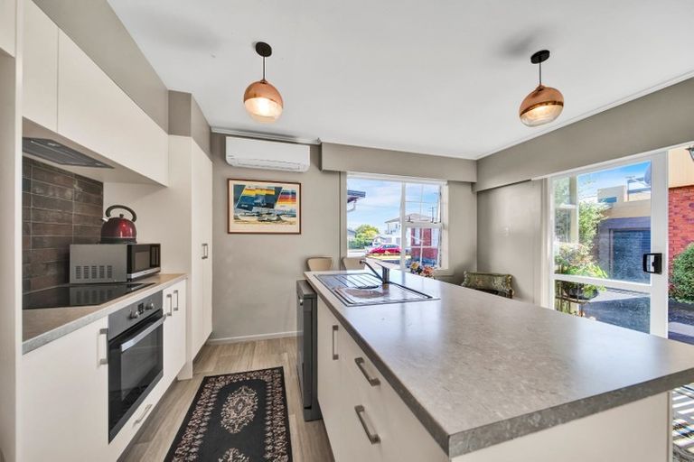 Photo of property in 67a Barrett Street, Westown, New Plymouth, 4310