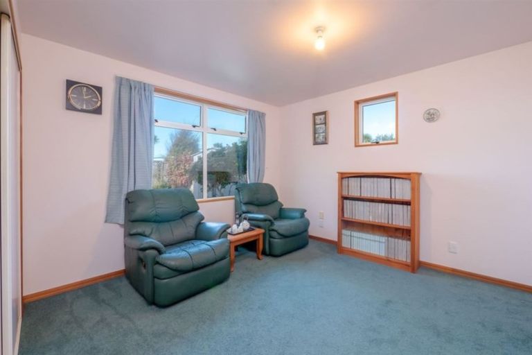 Photo of property in 53 Forest Drive, Parklands, Christchurch, 8083