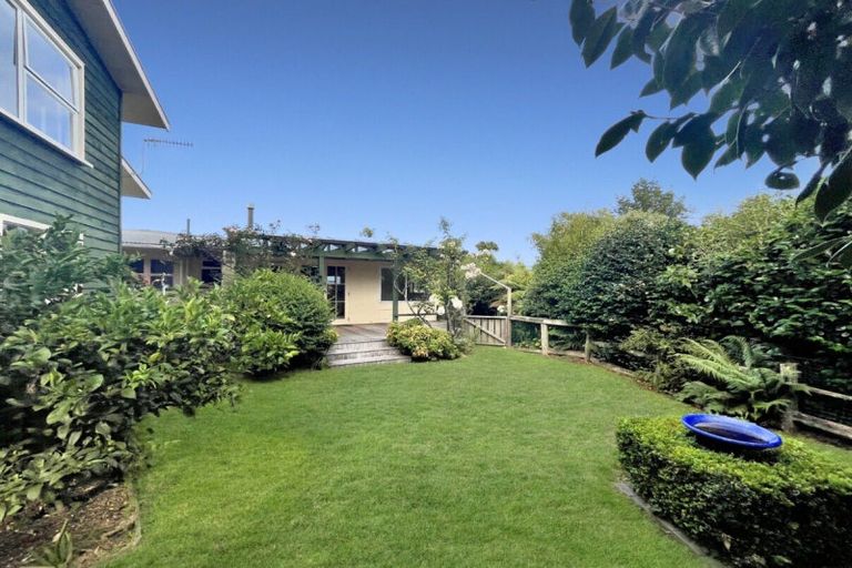 Photo of property in 64 Chesham Avenue, Waipahihi, Taupo, 3330