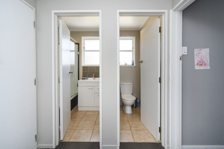 Photo of property in 19 Clarke Avenue, Highbury, Palmerston North, 4412