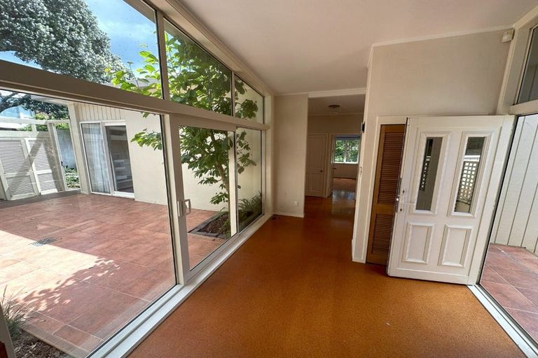 Photo of property in 5 Eric Price Avenue, Takapuna, Auckland, 0620