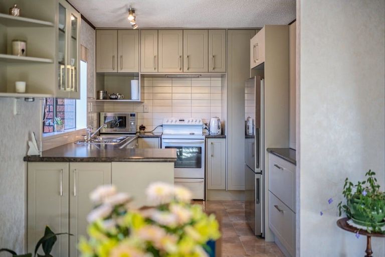 Photo of property in 3a Shelly Beach Parade, Cockle Bay, Auckland, 2014