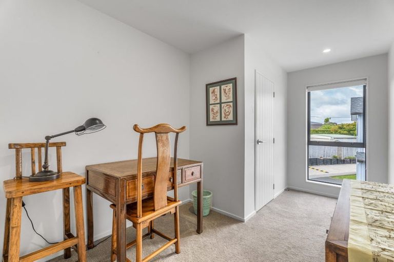 Photo of property in 53d Mcleod Road, Te Atatu South, Auckland, 0610