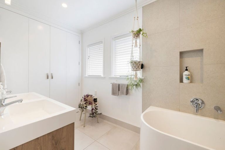 Photo of property in 48 Nixon Street, Hamilton East, Hamilton, 3216