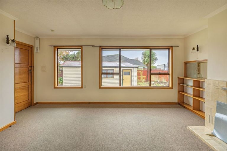 Photo of property in 10 Colman Avenue, Sockburn, Christchurch, 8042