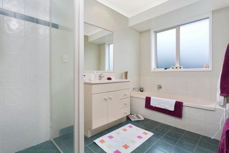 Photo of property in 43 Milton Street, Leamington, Cambridge, 3432