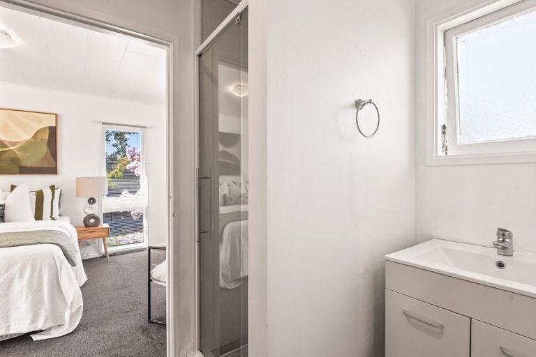 Photo of property in 2 Beryl Place, Pukehangi, Rotorua, 3015