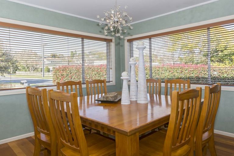 Photo of property in 2 Sharyn Place, Brookfield, Tauranga, 3110