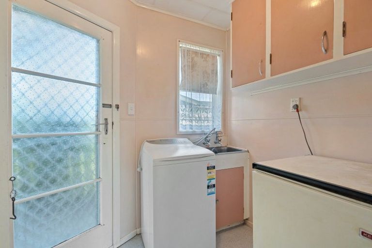 Photo of property in 41 Toru Road, Paraparaumu Beach, Paraparaumu, 5032