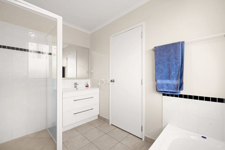 Photo of property in 35 Stoneleigh Drive, Chartwell, Hamilton, 3210