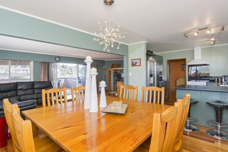 Photo of property in 2 Sharyn Place, Brookfield, Tauranga, 3110