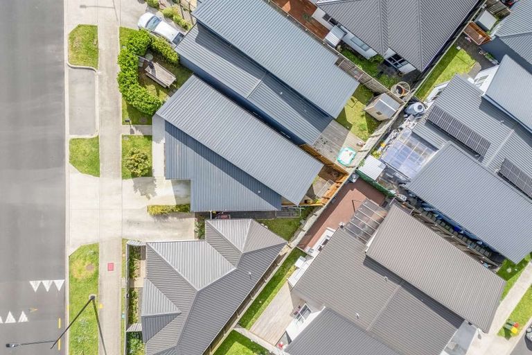 Photo of property in 9 Katipo Road, Takanini, 2112