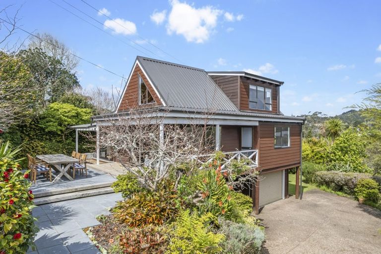 Photo of property in 99 Captain Scott Road, Glen Eden, Auckland, 0602