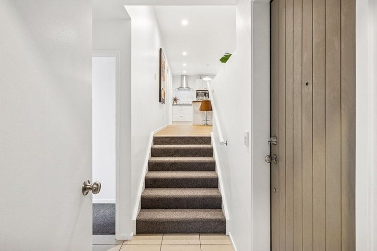 Photo of property in 65b Puriri Road, Pukekohe, 2120