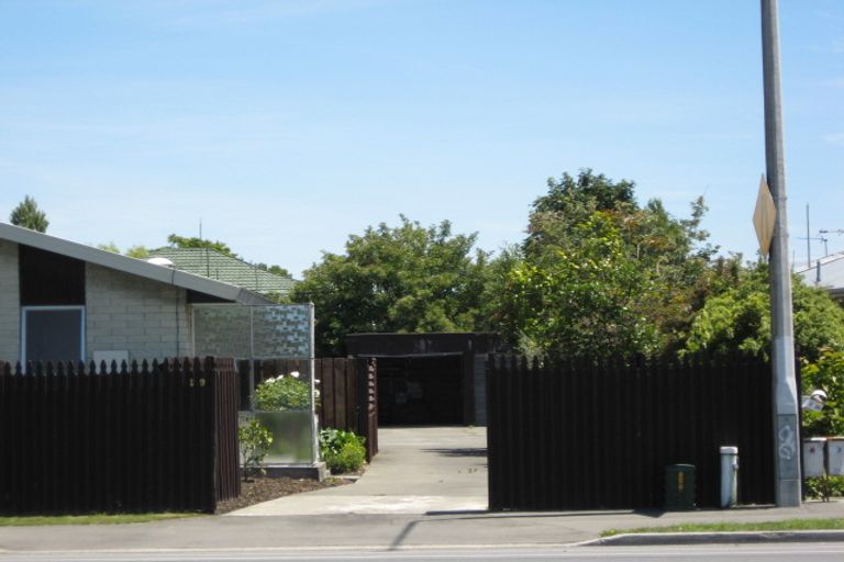 Photo of property in 2/19 Whitmore Street, Edgeware, Christchurch, 8013