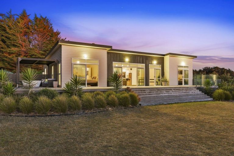 Photo of property in 246 Park Avenue, Waitarere Beach, Levin, 5510