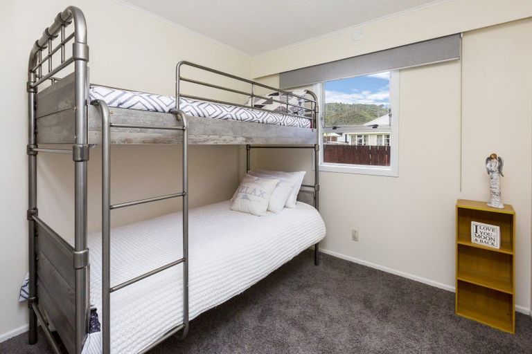 Photo of property in 4c Guiness Street, Avalon, Lower Hutt, 5011