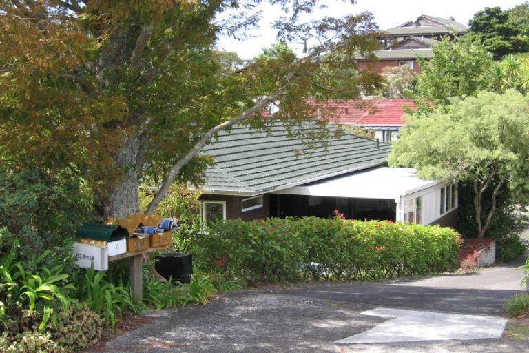 Photo of property in 2/4 Chevron Place, Castor Bay, Auckland, 0620