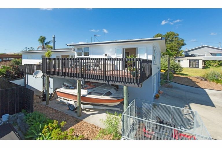 Photo of property in 11 Homestead Road, Manly, Whangaparaoa, 0930