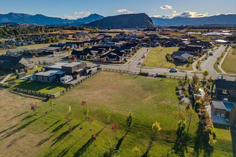 Photo of property in 12 Deans Drive, Wanaka, 9305