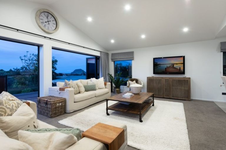 Photo of property in 82 Maungawhare Place, Otumoetai, Tauranga, 3110