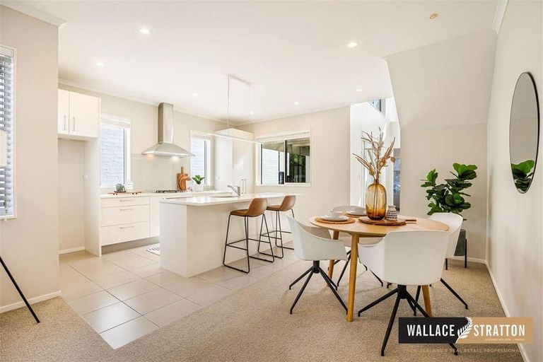 Photo of property in 17 Station Street, Hobsonville, Auckland, 0616