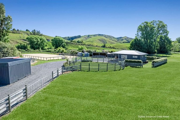 Photo of property in 2080 Elsthorpe Road, Elsthorpe, Havelock North, 4295