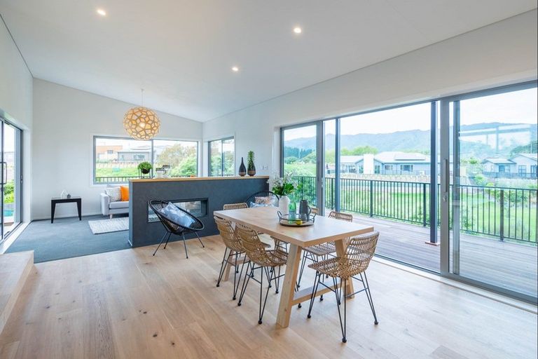 Photo of property in 23 Ferndale Drive, Waikanae, 5036