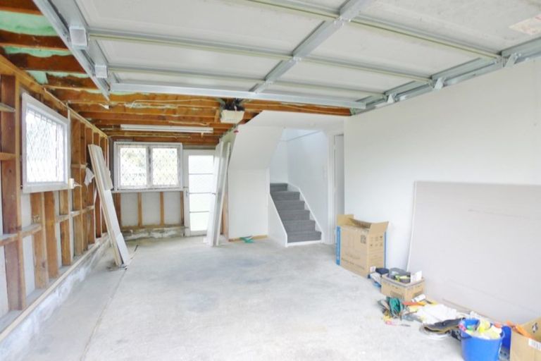 Photo of property in 63 Rehia Road, Massey, Auckland, 0614