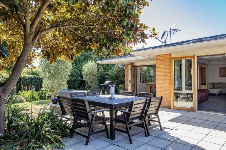 Photo of property in 89a Memorial Avenue, Ilam, Christchurch, 8053